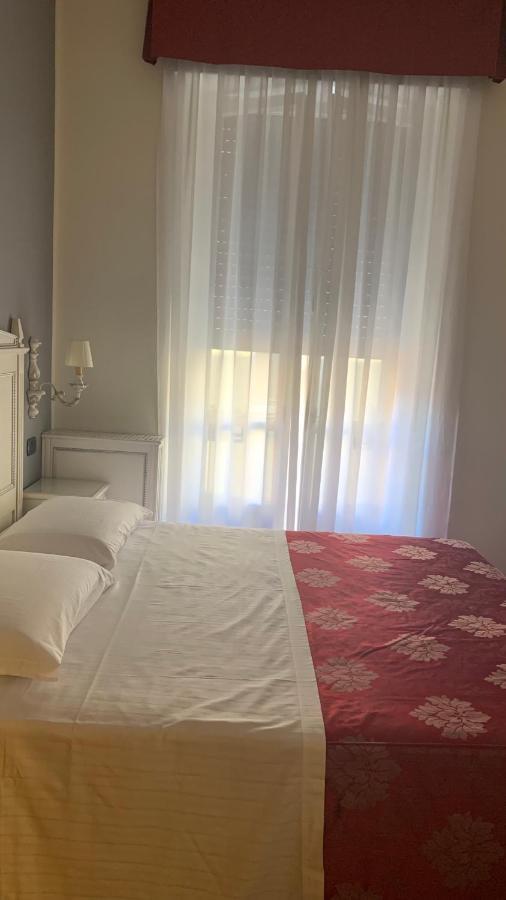 Notti Sull'Adige Hotel Verona Luaran gambar