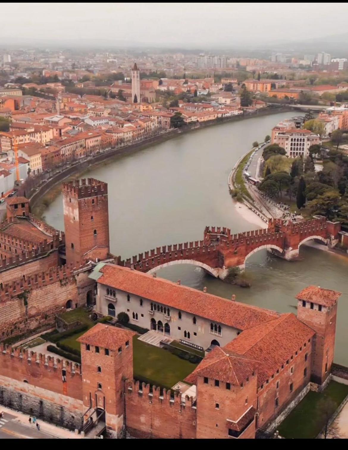 Notti Sull'Adige Hotel Verona Luaran gambar