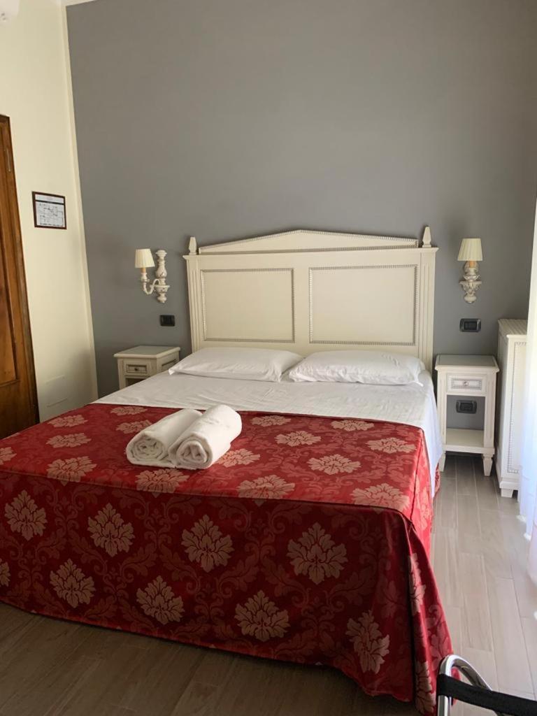 Notti Sull'Adige Hotel Verona Luaran gambar
